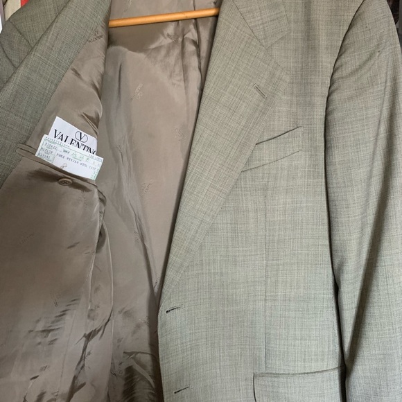 VALENTINO OUMO great condition blazer. - Picture 6 of 8